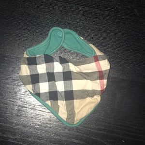 Burberry infant bib